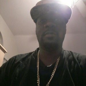 Meet your Posher, Travis